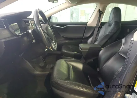 2015 Tesla Model S z USA, uszkodzony, nr VIN 5YJSA1E16FF119016